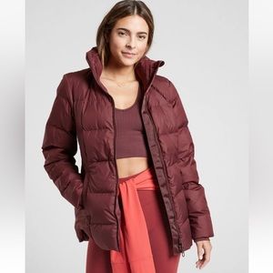EUC. Athleta Downtown Puffer Jacket. Medium